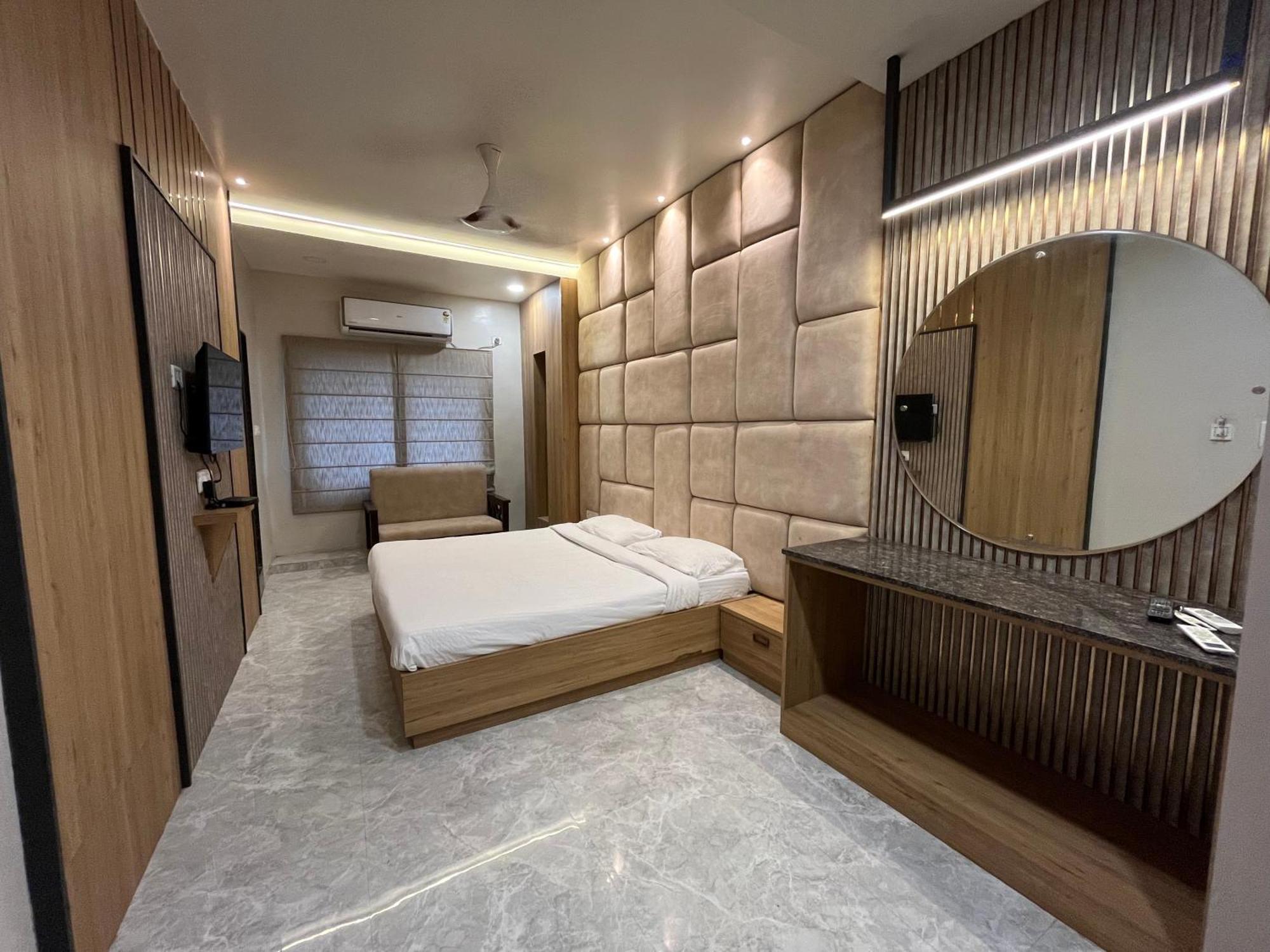 Soho House By Jayshrea Hotel Chandrapur Exterior foto